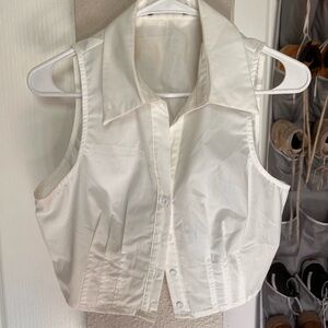 Amazon White Sleeveless Crop Button Down Shirt